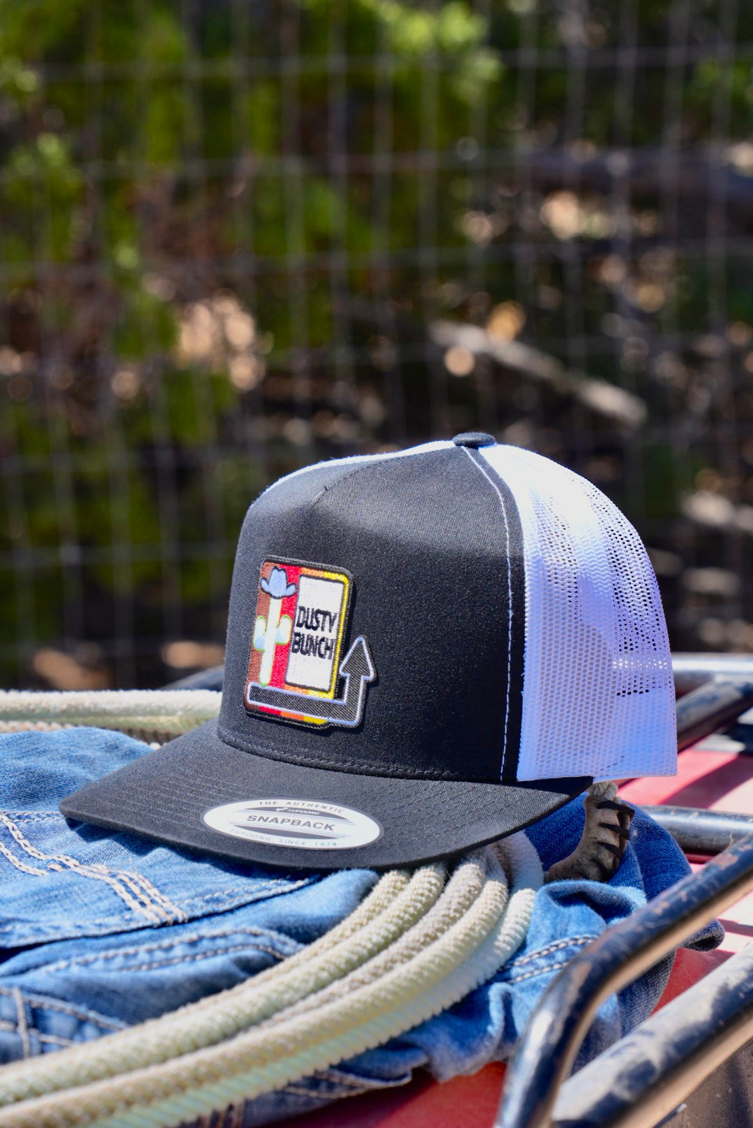 Classic Black Dusty Bunch Hat