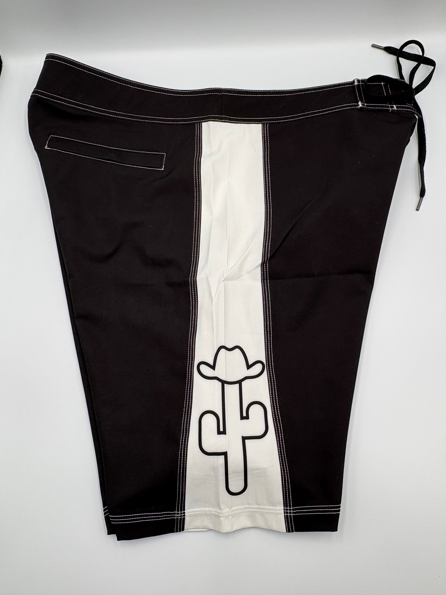 DB board shorts